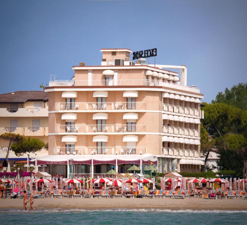 Excelsior Hotel
